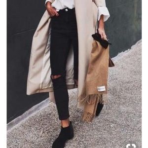 Meet your Posher, Helen